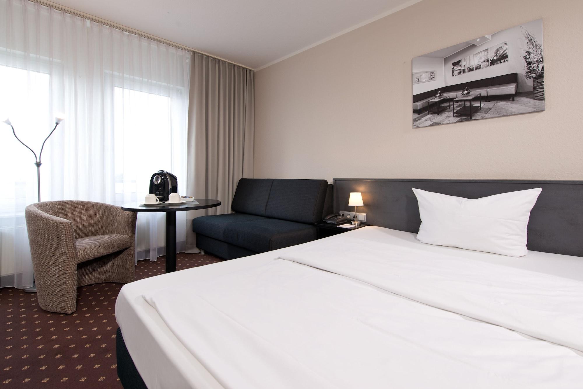 Achat Hotel Гоккенгайм Екстер'єр фото